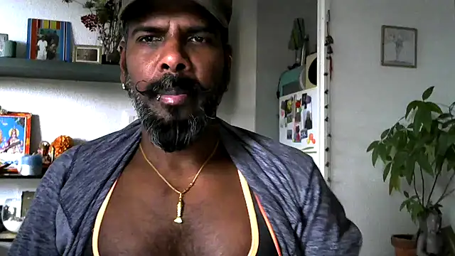 frenchblackc31 live sex cam