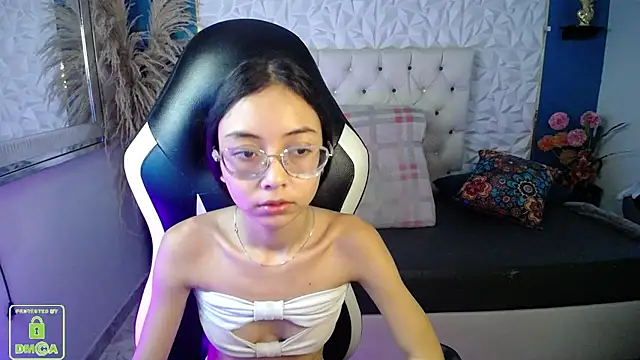 NathaliaSweet_11's cam snapshot