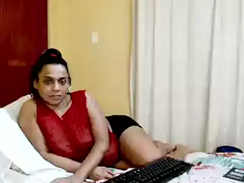 MiZzCreator live sex cam