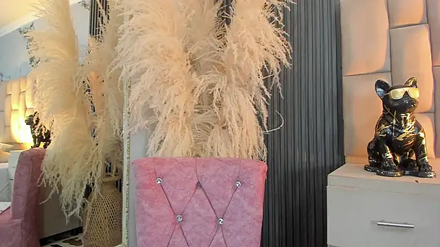 cloesummerr_'s cam snapshot