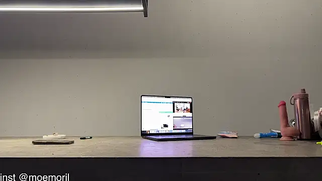 Golden_Aline live sex cam