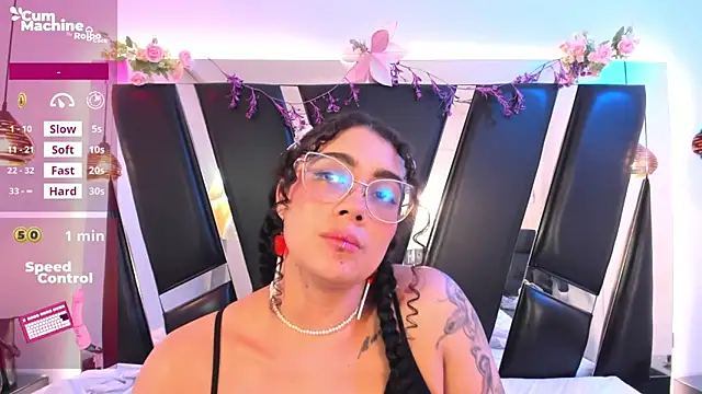 antonelllepiercee's cam snapshot