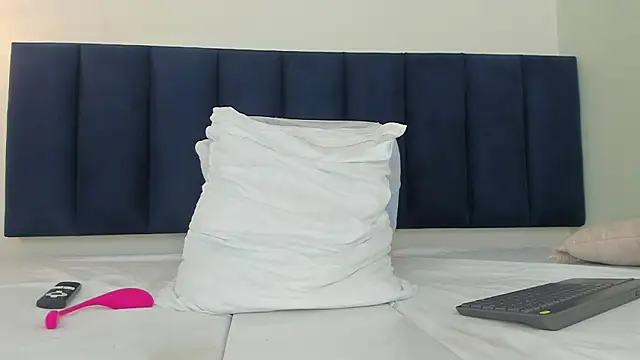 mayaevansmg's cam snapshot