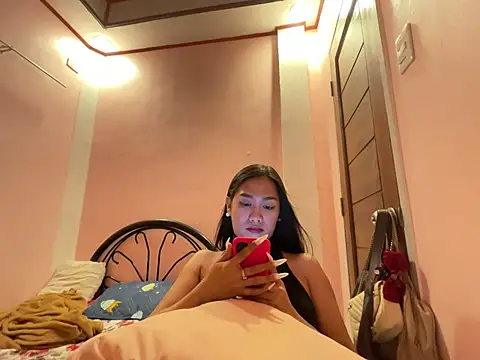 Mira_Janee's cam snapshot