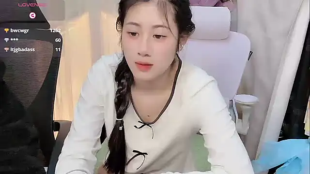 Yvonne-07 live sex cam