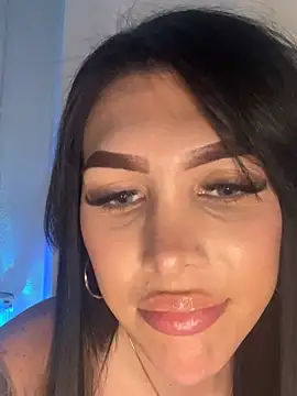 BrihannaDiamondsXXX's cam snapshot