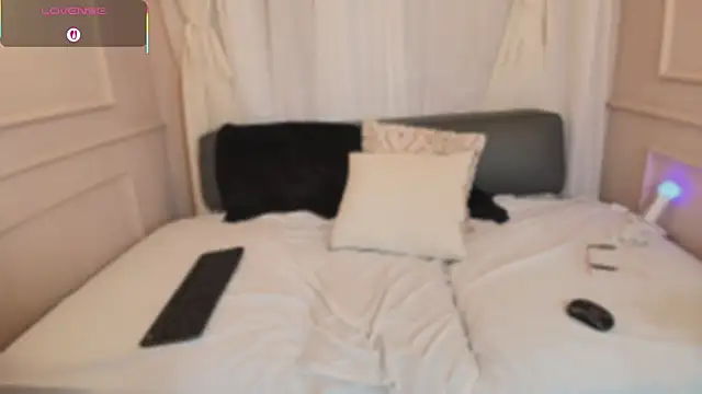 luna_velvett_'s cam snapshot