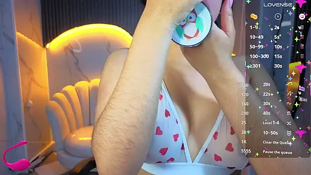 victoria_castillo_b's cam snapshot