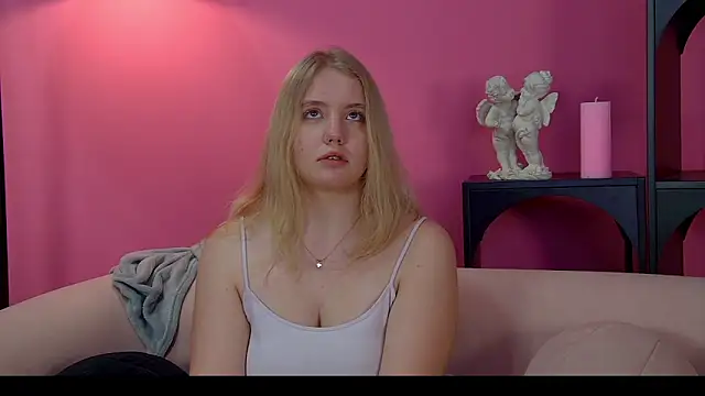 EmilyEvanse's cam snapshot