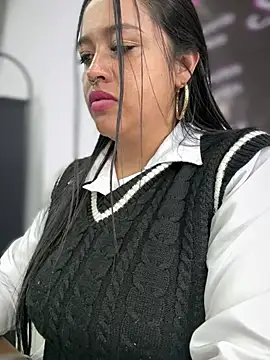 -Mia1's cam snapshot