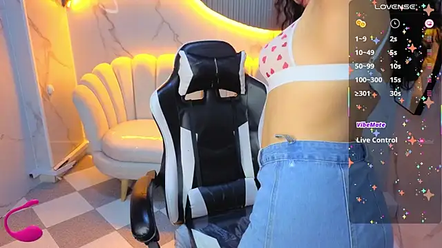 victoria_castillo_b's cam snapshot