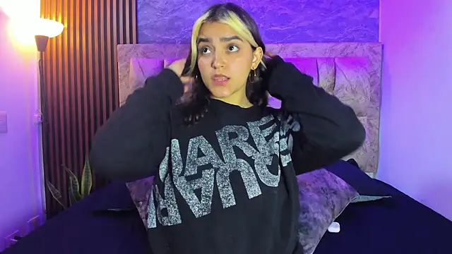 katy_giil_'s cam snapshot