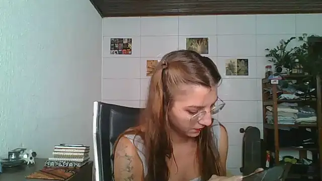 SweetyBabyDemon's cam snapshot