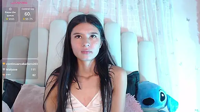 SweetRenata_'s cam snapshot