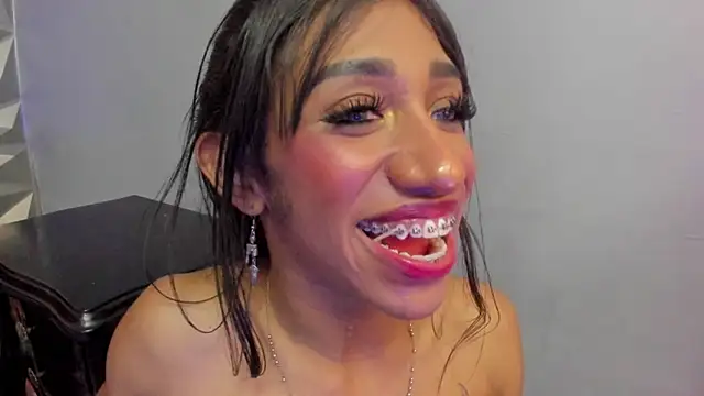 Cleo-Escobar's cam snapshot