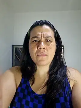 martina_foxy_'s cam snapshot