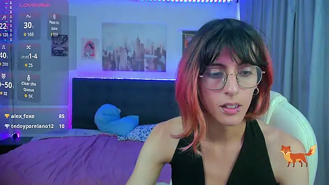 goth_minerva's cam snapshot