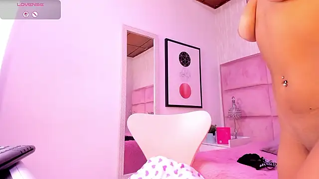 Janah_Myers's cam snapshot