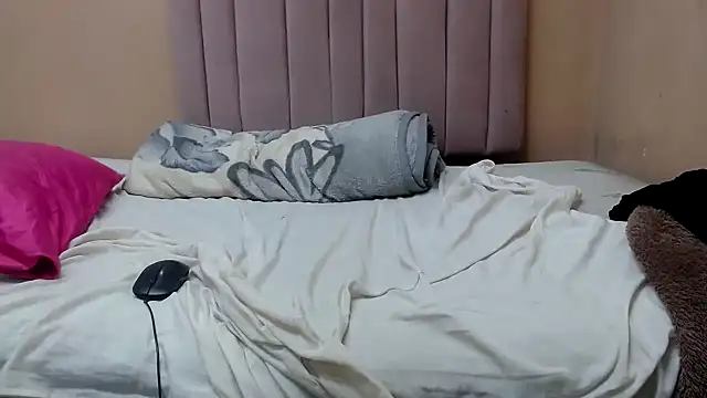 ThickDiva99's cam snapshot