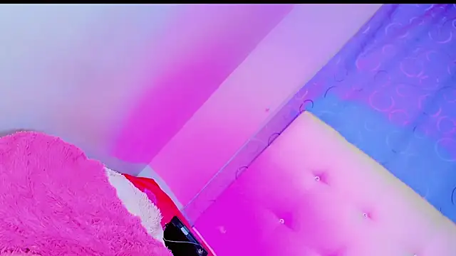 Zamira_love_xx's cam snapshot