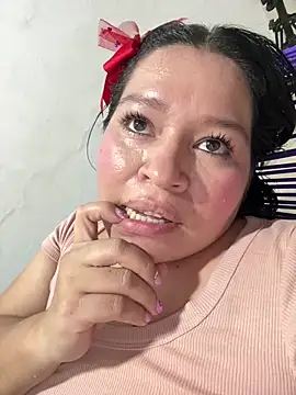 Lovelipsbig's cam snapshot