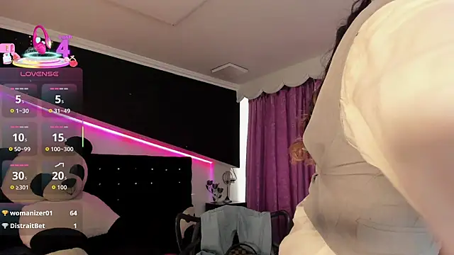 Coral_Gibson's cam snapshot