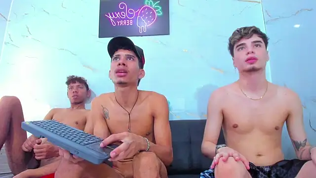 Alex_jeins_at live sex cam