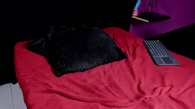 aleska-Ivanova's cam snapshot