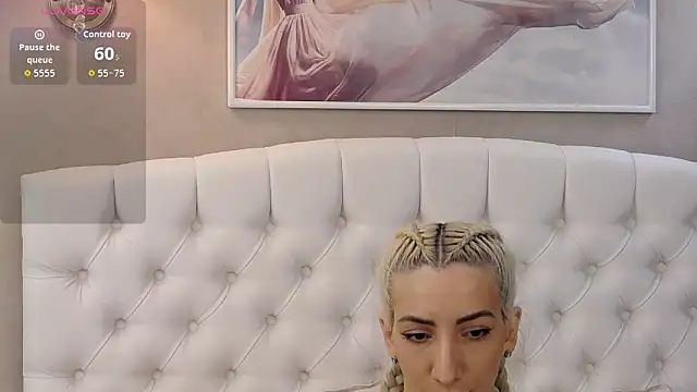 AylaLavine's cam snapshot