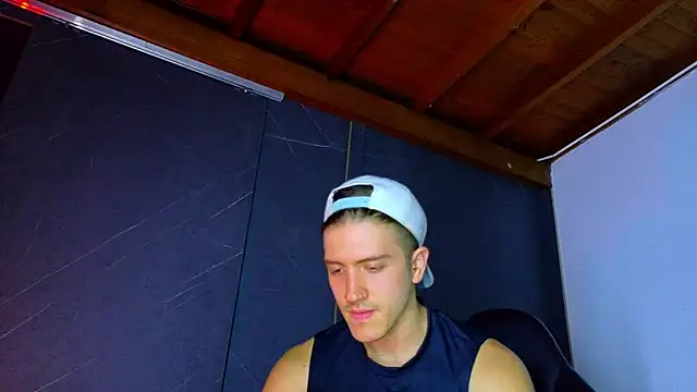 ALANNFERRER live sex cam