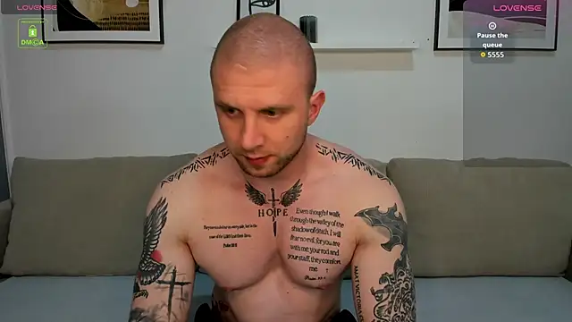 Gerard_Finbar's cam snapshot