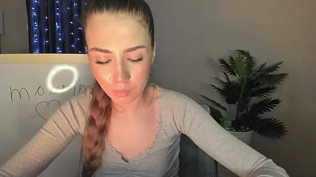 Aurora_Glow21's cam snapshot