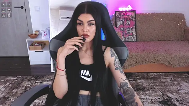 Tiffany_lab's cam snapshot