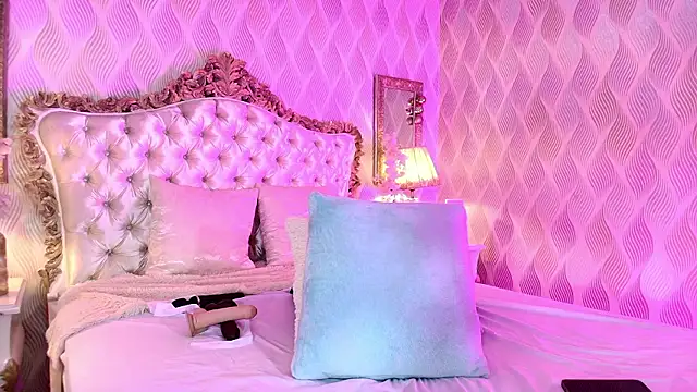 Bella_Smiith_'s cam snapshot