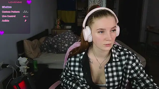 Mary_Blu's cam snapshot