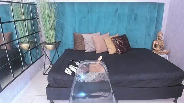 cintiagreyx's cam snapshot