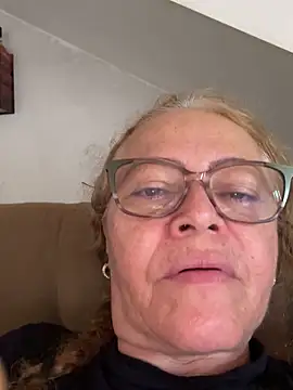 Granny6boys's cam snapshot