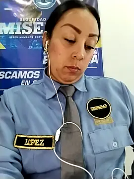 CRISTAL__11's cam snapshot