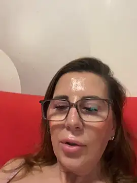 NaughtyMilla's cam snapshot