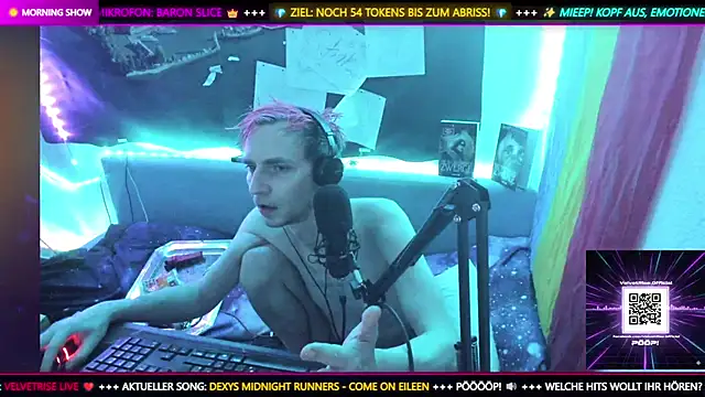 VelvetRise live sex cam