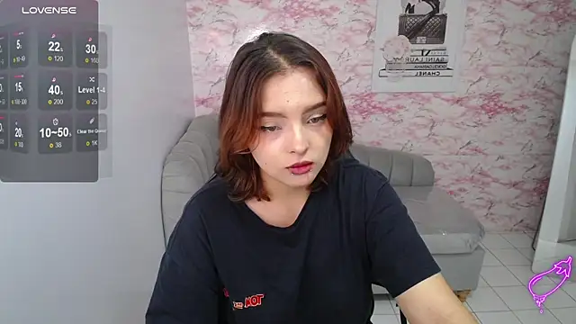 mia_foster_t's cam snapshot