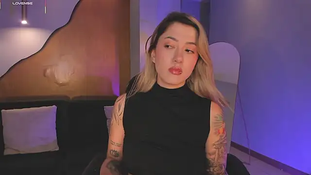 EveBensonX's cam snapshot