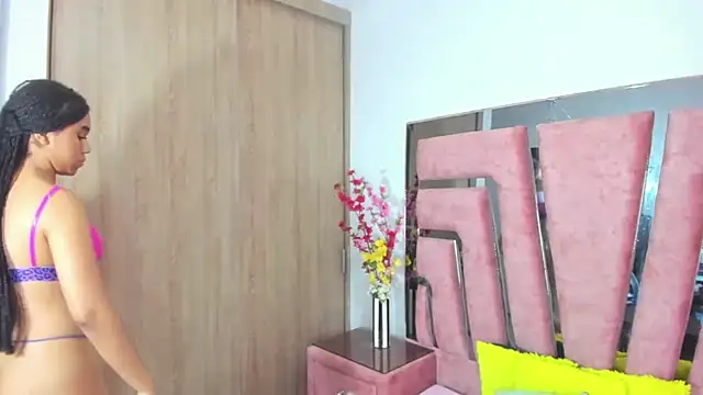 MaraKarly's cam snapshot