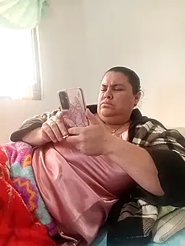 yaneth_'s cam snapshot