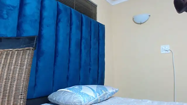 KinkyJXxX live sex cam