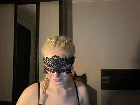 Polly_Skil's cam snapshot