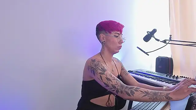 MiaMorgan_'s cam snapshot