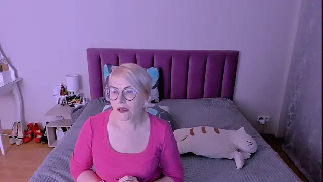 sabrinamacmarren's cam snapshot