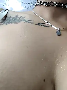 _Sarah-Office1's cam snapshot