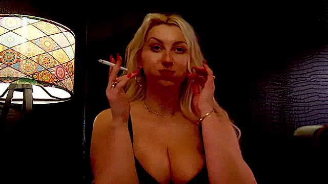 LeticiaReys live sex cam